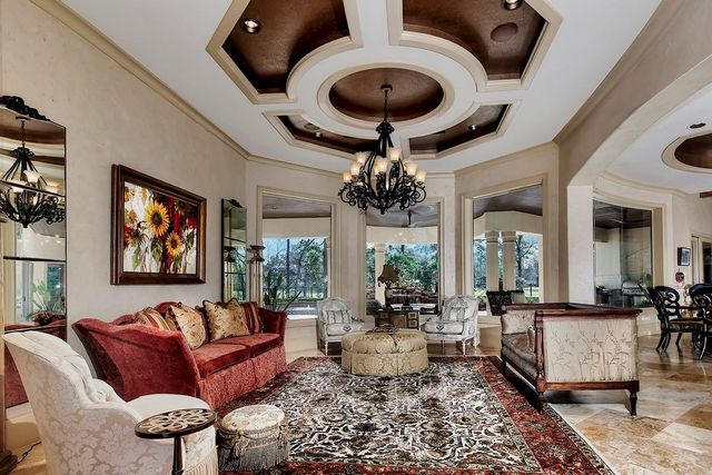 19 Hepplewhite Way, The Woodlands, TX 77382