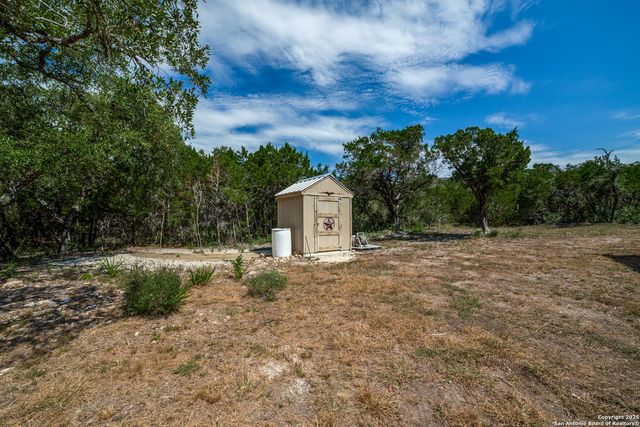 1715 County Road 270, Mico, TX 78056