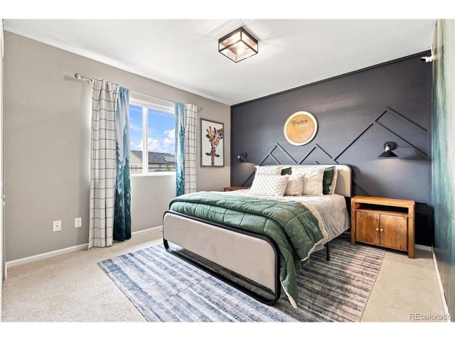 25647 E Maple Ave, Aurora, CO 80018