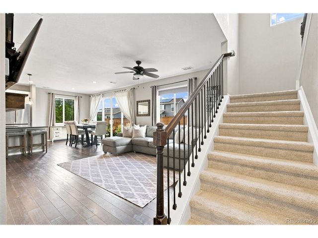 25647 E Maple Ave, Aurora, CO 80018