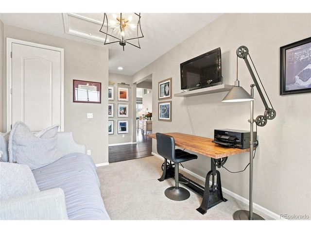 25647 E Maple Ave, Aurora, CO 80018