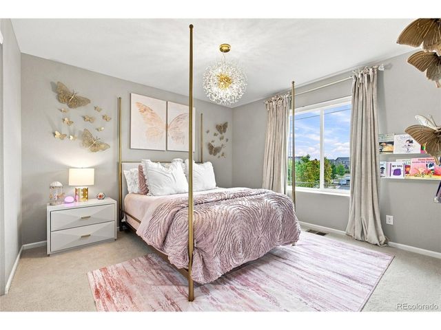 25647 E Maple Ave, Aurora, CO 80018
