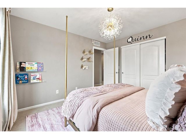 25647 E Maple Ave, Aurora, CO 80018