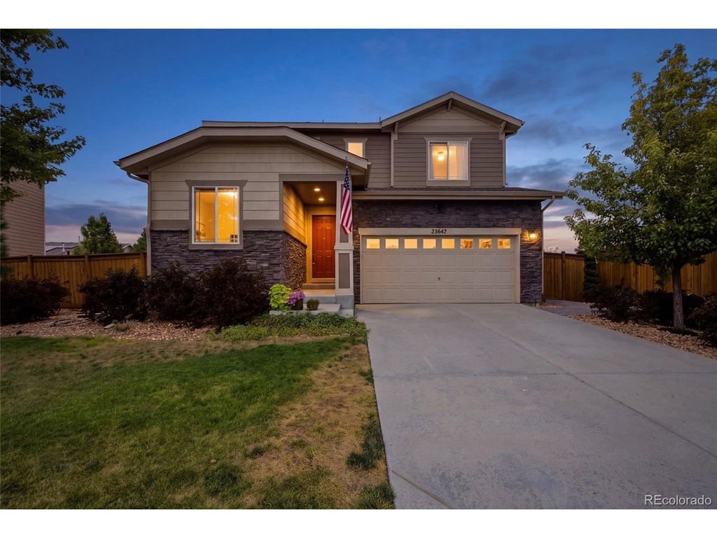 25647 E Maple Ave, Aurora, CO 80018