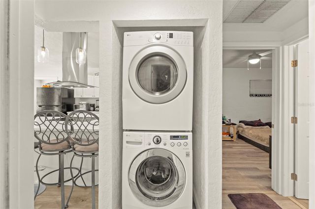 4821 ELFRIDA AVENUE, Sarasota, FL 34235