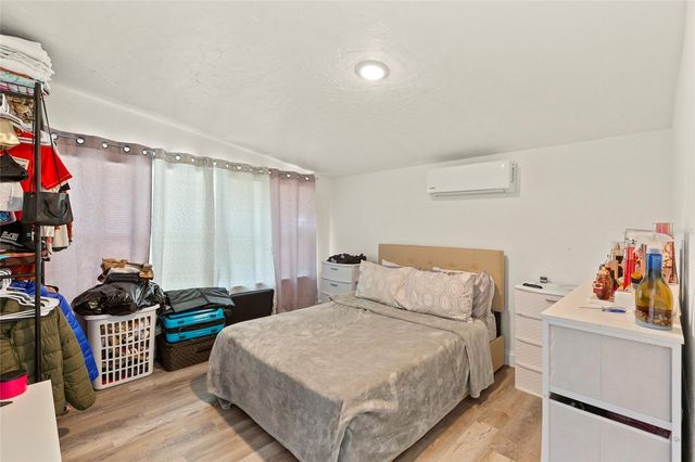 4821 ELFRIDA AVENUE, Sarasota, FL 34235