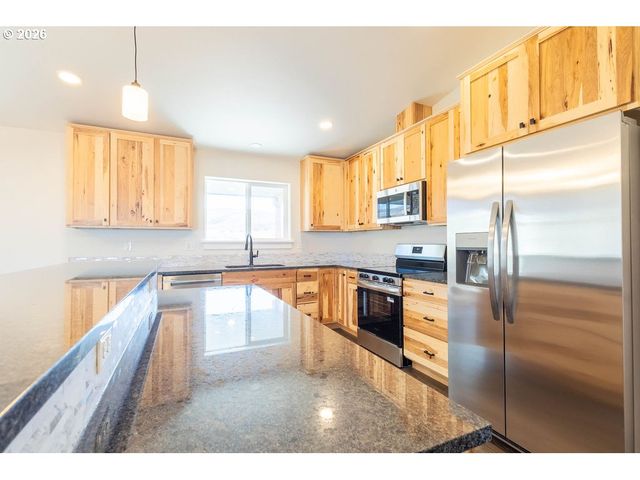 320 HERITAGE Ln, Union, OR 97883