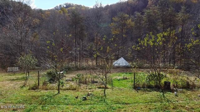 1693 Steve Brown Rd, Bean Station, TN 37708