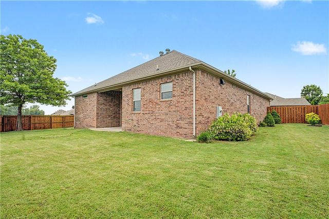 6209 S 56th Street, Rogers, AR 72758