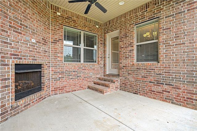 6209 S 56th Street, Rogers, AR 72758