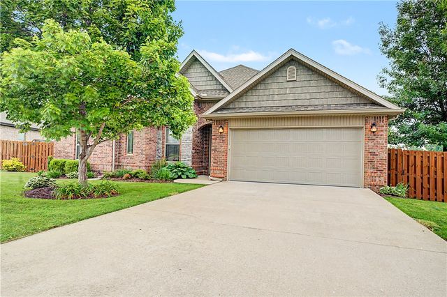 6209 S 56th Street, Rogers, AR 72758