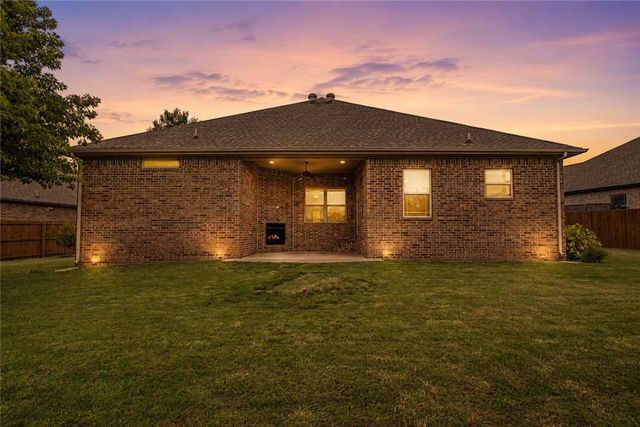 6209 S 56th Street, Rogers, AR 72758