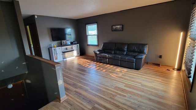512 Faircrest Avenue, Grand Rapids, MI 49534