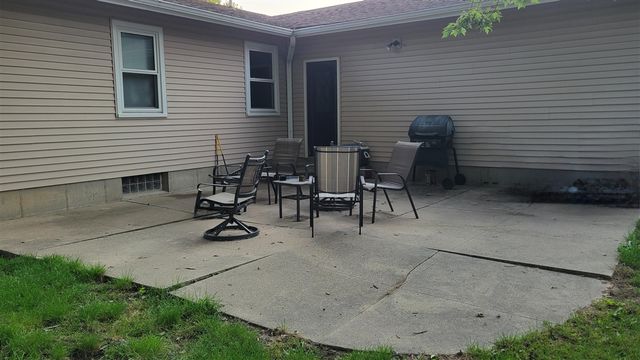 512 Faircrest Avenue, Grand Rapids, MI 49534