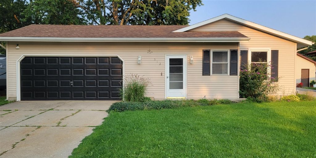 512 Faircrest Avenue, Grand Rapids, MI 49534