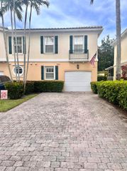 262 Fortuna Drive, Palm Beach Gardens, FL 33410