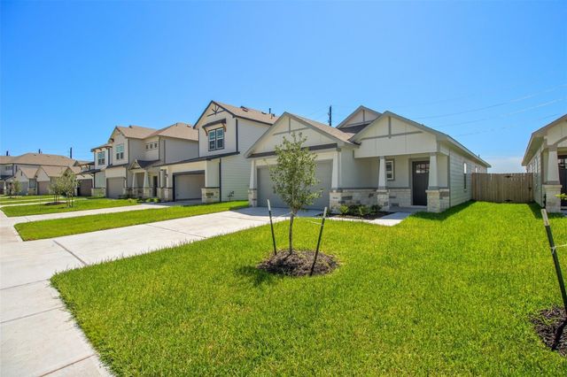 6643 Escondido Dr, Rosharon, TX 77583