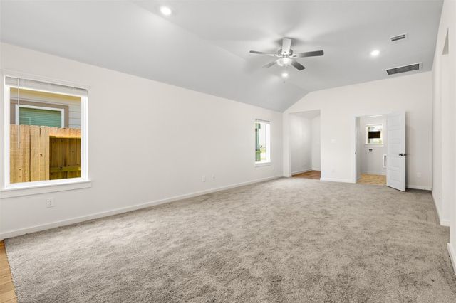 6643 Escondido Dr, Rosharon, TX 77583
