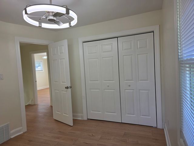 418 Hull Court, Waukegan, IL 60085