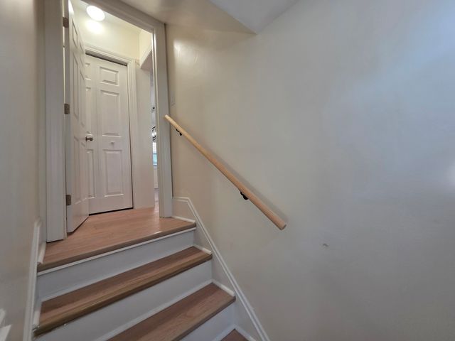 418 Hull Court, Waukegan, IL 60085