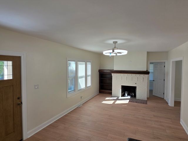 418 Hull Court, Waukegan, IL 60085