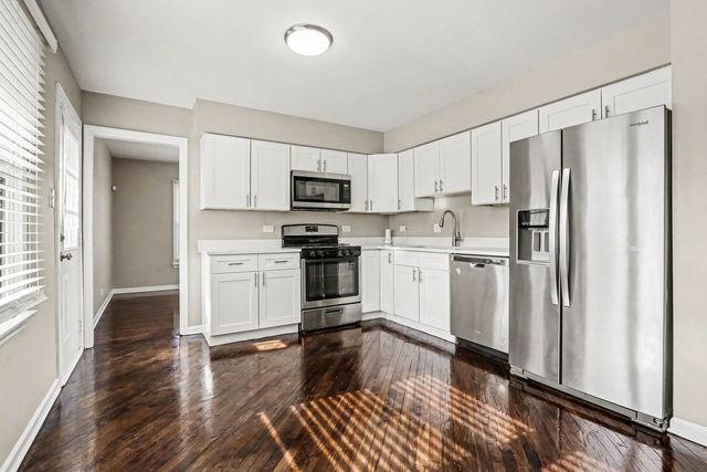 18103 Cherrywood Lane, Homewood, IL 60430