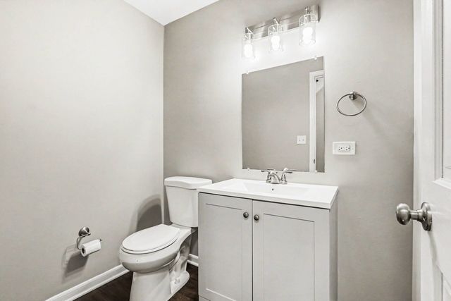 18103 Cherrywood Lane, Homewood, IL 60430