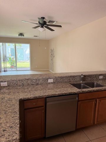 1911 SILVERWEED WAY, Oviedo, FL 32765