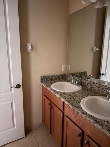 1911 SILVERWEED WAY, Oviedo, FL 32765