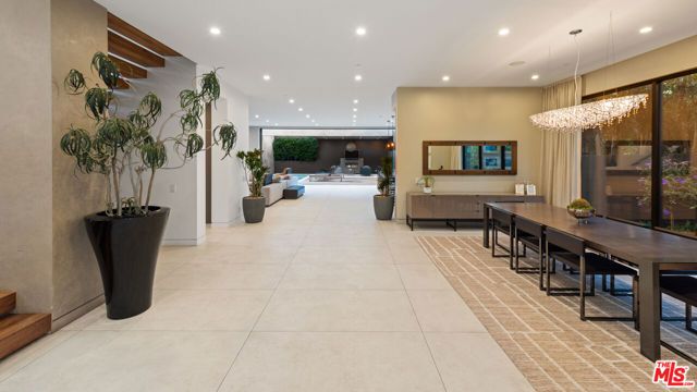 623 N EDINBURGH Avenue, Los Angeles, CA 90048