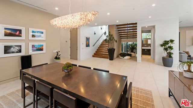 623 N EDINBURGH Avenue, Los Angeles, CA 90048