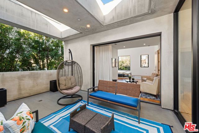 623 N EDINBURGH Avenue, Los Angeles, CA 90048