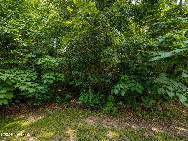 6861 LAKE MIST Lane, Jacksonville, FL 32210