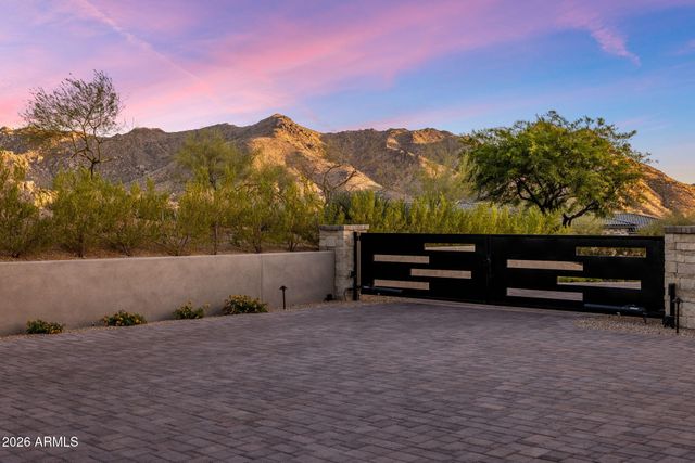 12122 E WHISPERING WIND Drive, Scottsdale, AZ 85255