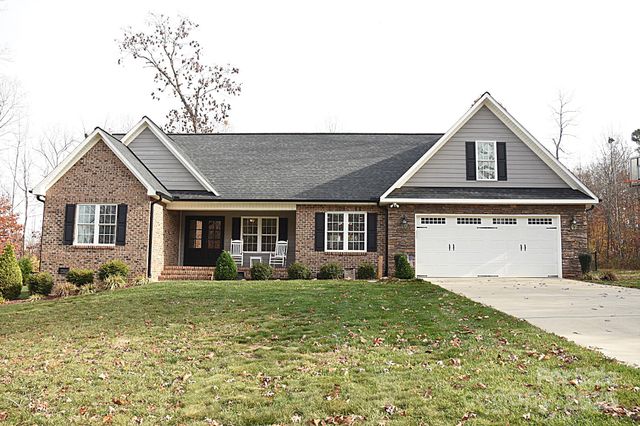 2124 Layton Lane, Newton, NC 28658