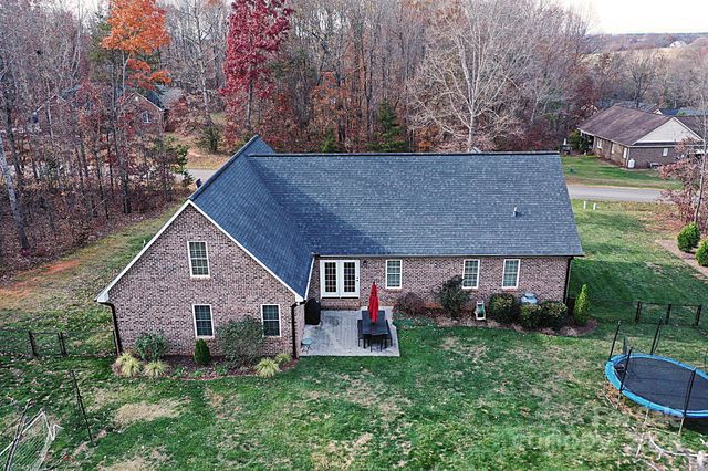 2124 Layton Lane, Newton, NC 28658