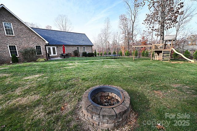 2124 Layton Lane, Newton, NC 28658