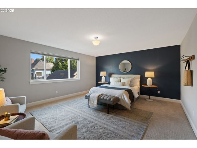 541 Ne TILLAMOOK St, Portland, OR 97212