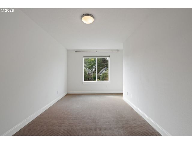 541 Ne TILLAMOOK St, Portland, OR 97212