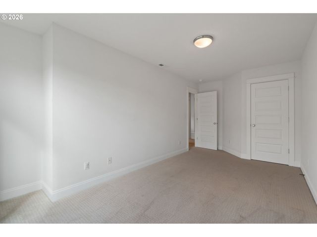 541 Ne TILLAMOOK St, Portland, OR 97212