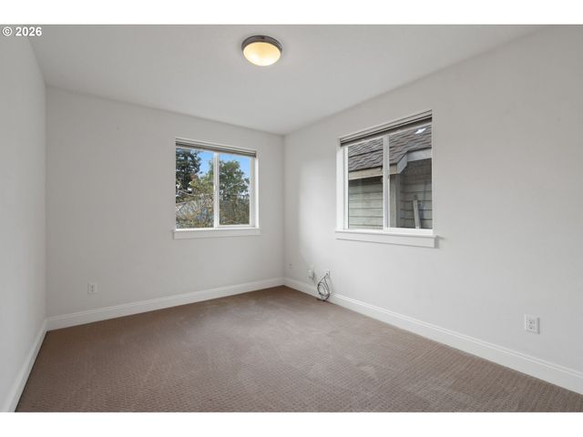 541 Ne TILLAMOOK St, Portland, OR 97212