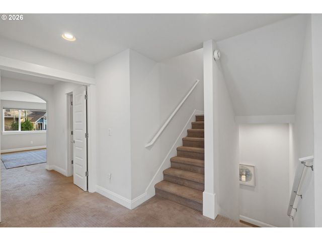 541 Ne TILLAMOOK St, Portland, OR 97212