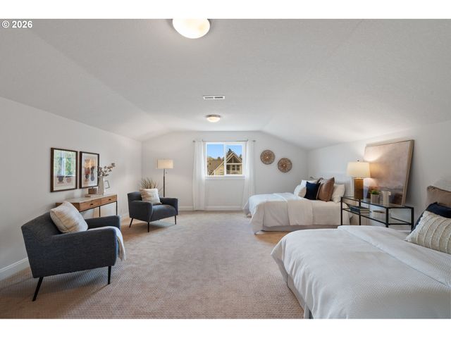 541 Ne TILLAMOOK St, Portland, OR 97212
