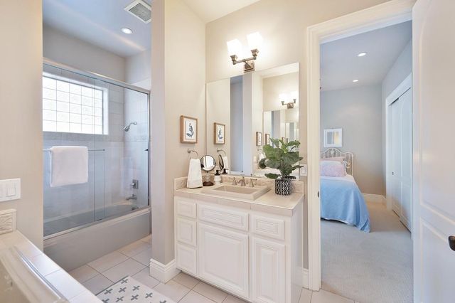 200 Powers Dr, El Dorado Hills, CA 95762