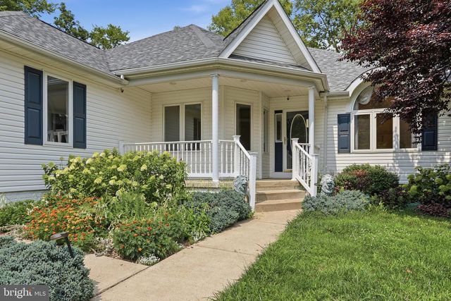 190 OUTBACK DR, Bunker Hill, WV 25413