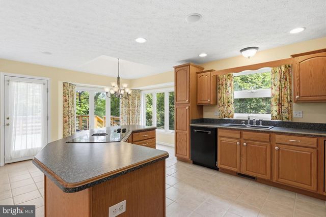 190 OUTBACK DR, Bunker Hill, WV 25413