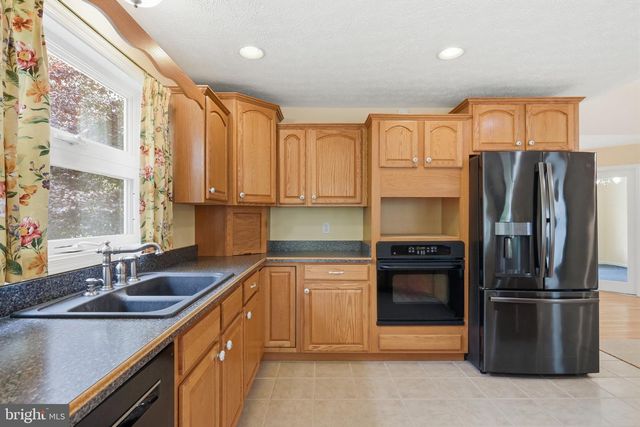 190 OUTBACK DR, Bunker Hill, WV 25413