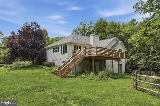 190 OUTBACK DR, Bunker Hill, WV 25413