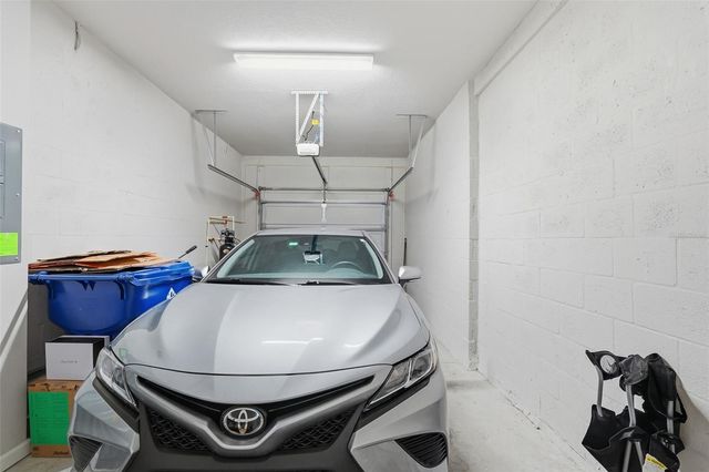 2322 SUMMERLIT STREET, Lutz, FL 33558