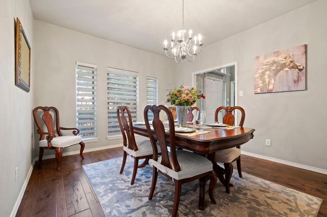 6402 Creekbend Court, Arlington, TX 76001